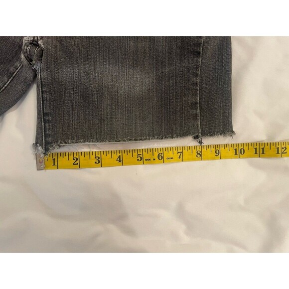 Rock & Republic Jean Shorts Juniors 9/10 Black Distressed Mid Rise 5” - Picture 9 of 11